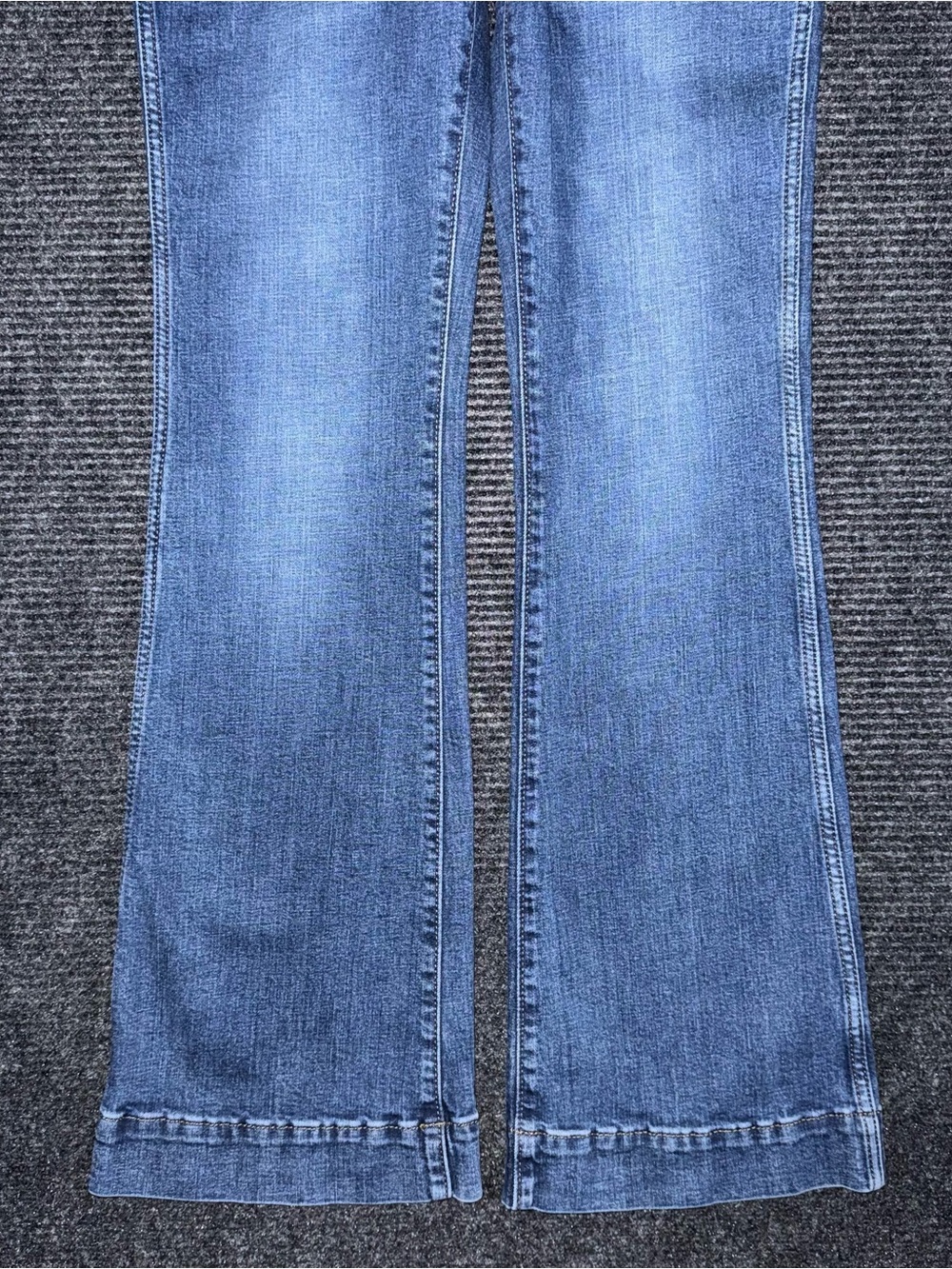 Wrangler Retro High Rise Trouser Jeans Dark Wash Denim Womens Size 28x34 Western - Picture 5 of 8